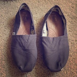 Toms Ash canvas slip on